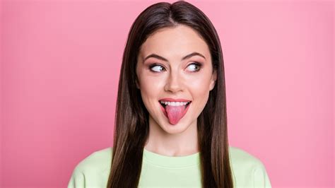Your Tongue Can Indicate A Vitamin D Deficiency Heres How Healthshots