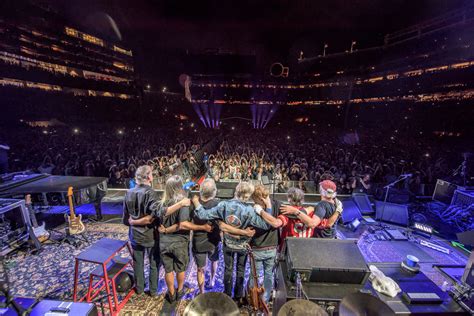 Review No Song Left Unsung Grateful Dead Plays Its Last The New