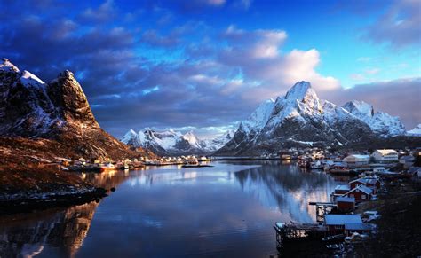 Reine Κυνηγώντας το βόρειο σέλας στο ομορφότερο νορβηγικό χωριό