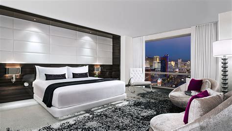 3 bedrooms and 3 bathrooms. Why you should stay in a Las Vegas hotel off the Strip ...