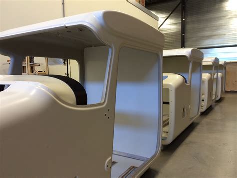 Cessna 172 cabin dimensions scientific diagram. Building TRC 472F flight simulator cabins (based on the ...