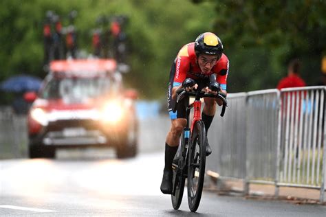 UCI to ban turned-in brake levers in 2024 | Cyclingnews