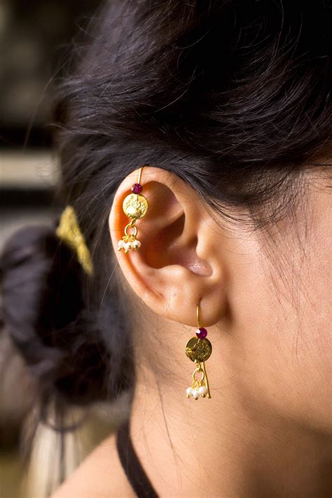 Pin By Mamta Rajaram On Jewels Of Maharashtra Online Earrings Gold Earrings Designs Helix