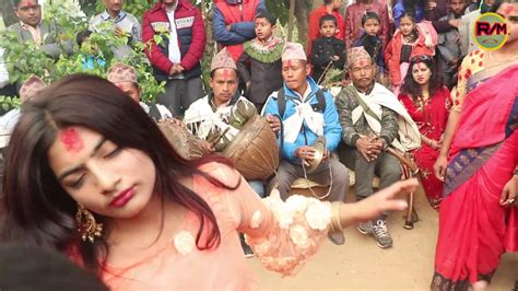 यो वर्षकै सुपरहिट पन्चे बाजा भिडीयो amazing dance in nepali panche baja 2020 youtube