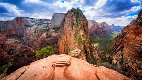 Zion National Park The United States Canyon Rocks Angels Landing
