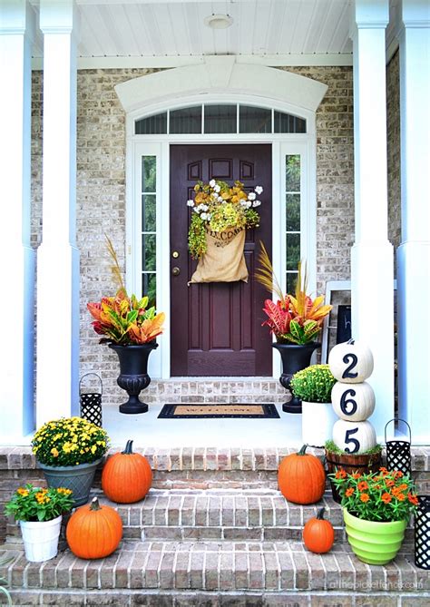 15 Fall Front Porch Decorations