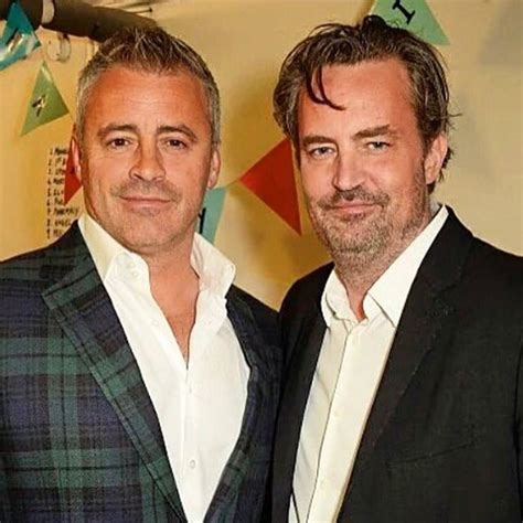Matt leblanc on 'episodes,' how much he made from 'friends,' and why there will never be a reunion. Matt LeBlanc And Matthew Perry Had A London Reunion, Everyone | Matt leblanc, Matthew perry ...