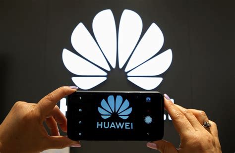 Huawei Smartphone Shipments Surge Despite Us Ban Smartphones Make Up