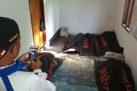 Lima jenazah korban saat ini berada di kantor desa bajoe, kecamatan soropia, kabupaten konawe. Kapal Motor Tujuan Kendari-Morowali Terbakar, Tujuh ...