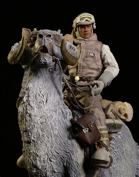 Review And Photos Of Hoth Luke Skywalker Star Wars Action Figure From Sideshow