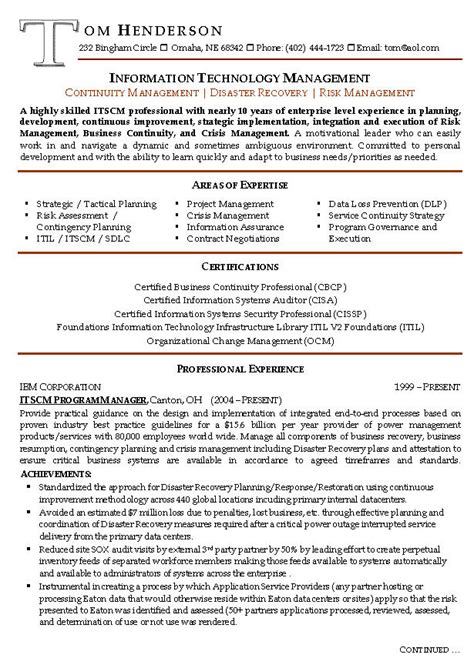 If you are in the market for employment as a manager, your resume should include an objective statement that clearly conveys what type and level of position you hope to obtain. Management Resume Examples | templatescoverletters.com
