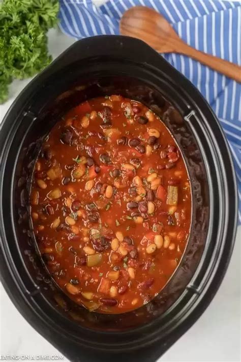 Crock Pot Vegetarian Chili Is A Tasty Recipe That Everyone Will Enjoy