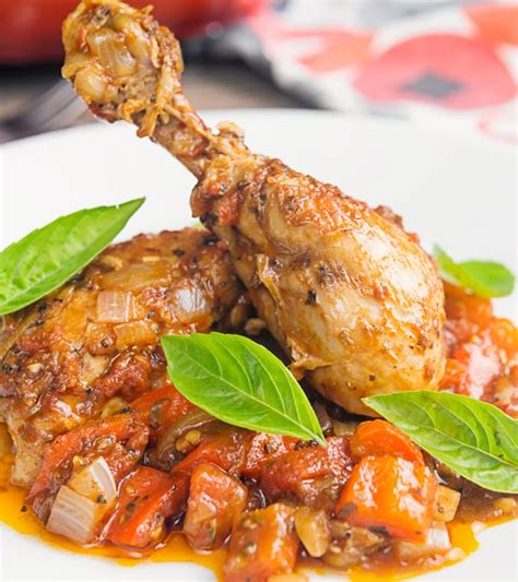 Easy Skillet Chicken Cacciatore A Tasty Italian Comfort Food