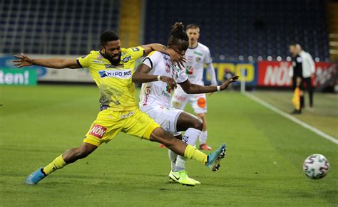 Pölten am mittwoch rangieren die wiener hinter den niederösterreichern weiter nur auf rang sechs der tabelle. Für den WAC muss gegen St. Pölten ein Sieg her - Sky Sport ...