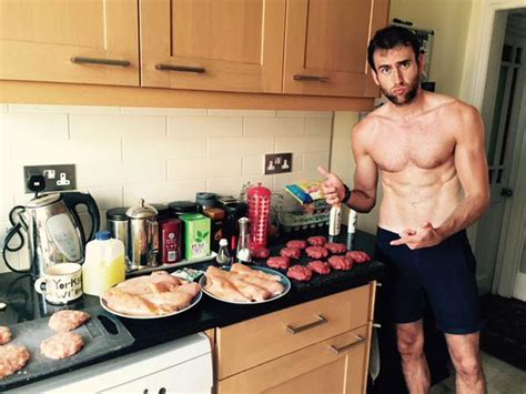Matthew Lewis Shows Off Six Pack Abs And Bulging Biceps See The Pics E Online Au