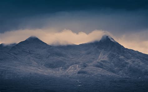 2880x1800 Nature Landscape Mountain Mist Clouds Skye Scotland Uk Rock