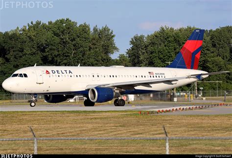 N353nw Airbus A320 212 Delta Air Lines Scott Kerhaert Jetphotos