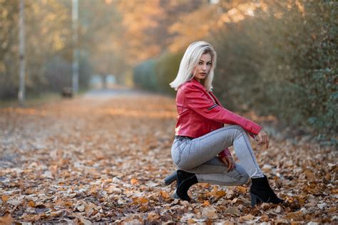 K Alessandra Autumn Blonde Girl Jacket Jeans Pose Foliage Glance HD Wallpaper Rare