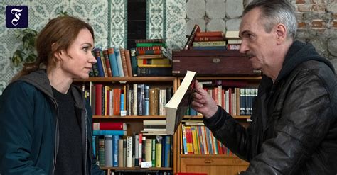 Commissioner sarah kohr is investigating, if necessary also with camouflage skills, to arrest criminals. Neuer Sarah-Kohr-Thriller „Teufelsmoor" im ZDF