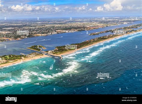 Palm Beach Skyline Florida Hi Res Stock Photography And Images Alamy