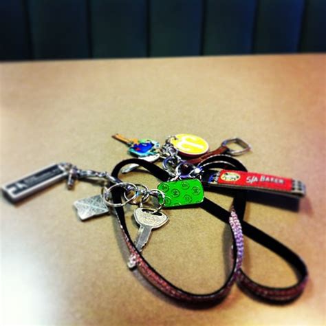 Personalized gift , custom auto key chain , custom gift for you. The randomness of my car keys amazes me #keys #keychain #l ...