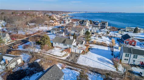 Home For Sale 1 Ocean Spray Avenue Biddeford Me Maine Real Estate