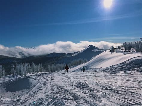 Powder Huntin Colorado Ski Areas With The Best Snowpack Cornerstone