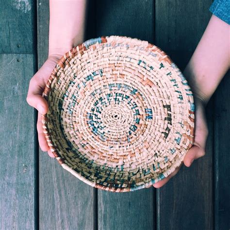 How To Weave A Basket Using Raffia Or Fabric Make Your Own — Petalplum