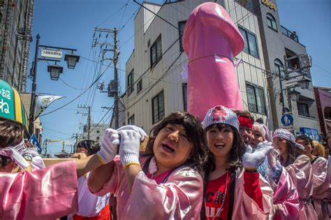 Photos Of Crazy Penis Festival Japan Kanamara Matsuri Reckon Talk