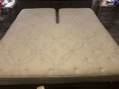 Our king size bed frame guide will help you find the perfect fit for your available room space. King Size SLEEP NUMBER adjustable bed with Headboard and ...