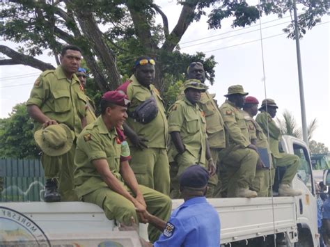Macau Daily Times 澳門每日時報papua New Guinea Police Storm Parliament For