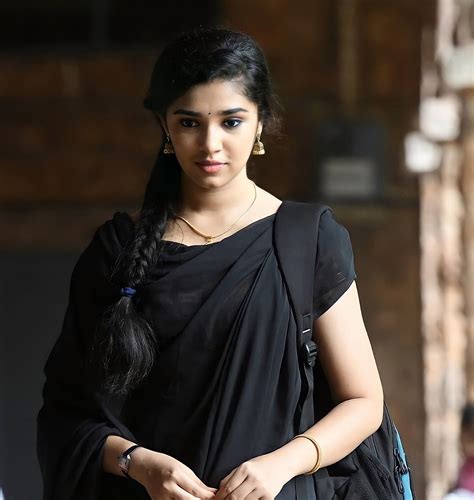 Get updated latest news and information from tamil movie industry by actress, music directors, actors and directors etc. Krithi Shetty en 2021