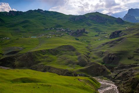 Mountains Of Quba Azerbaijan Camelkw Flickr