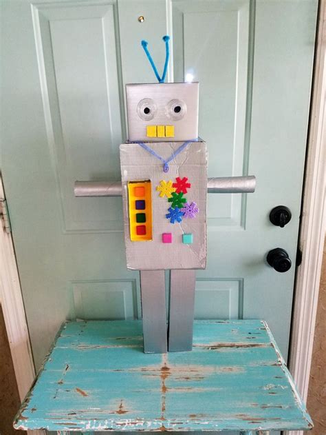 Diy Robot From Recycled Materials Robot Luis