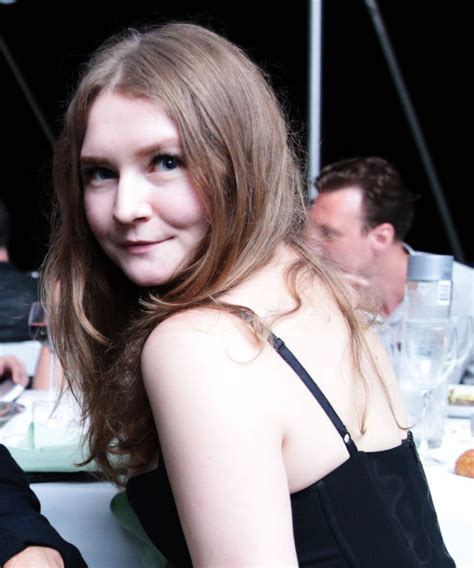 Anna Delvey Downfall Of A Fake Socialite