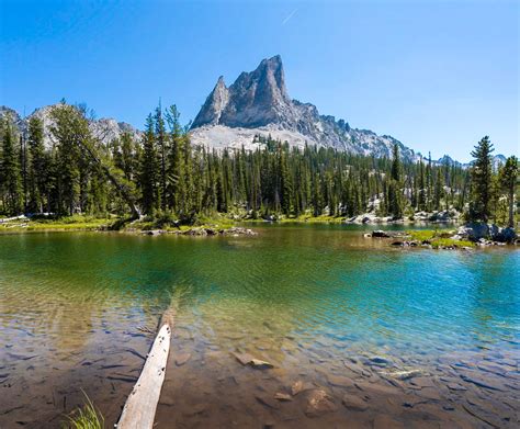 11 Incredible Things to do in Stanley, Idaho - Uprooted Traveler