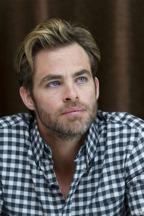 Chris pine is an american actor who portrayed a young captain james kirk in the 'star trek' franchise and steve trevor in 'wonder woman.' Chris Pine 50+ Cool Images And Latest HD Wallpapers - HollywoodPicture.Net