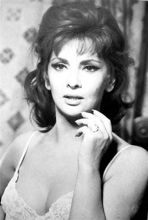 Épinglé Sur Gina Lollobrigida Un Bellissimo Novembre Ce Merveilleux Automne That Splendid