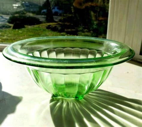 Hazel Atlas Depression Green Glass Mixing Bowl With Square Base
