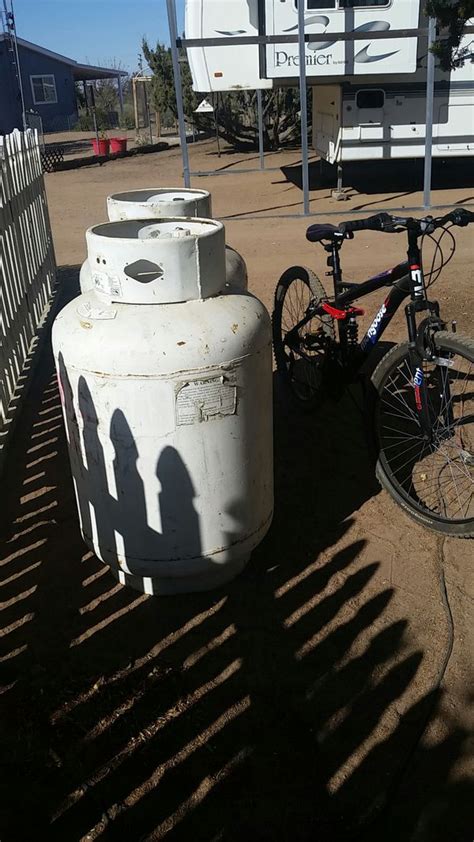 Underground propane tanks handle colder and extreme temperatures better than above ground tanks. 50 gallon propane tank for Sale in Hesperia, CA - OfferUp