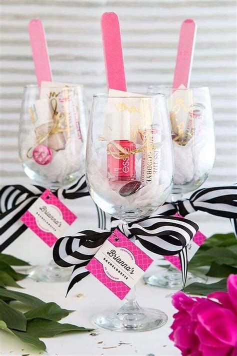 But after the games are all played and the cake is eaten, make sure you top off the party with thoughtful baby shower favors. Baby Shower Favors And Prizes | CutestBabyShowers.com