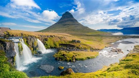 The Land Of Fire And Ice Iceland Travel Guide Jacada Travel