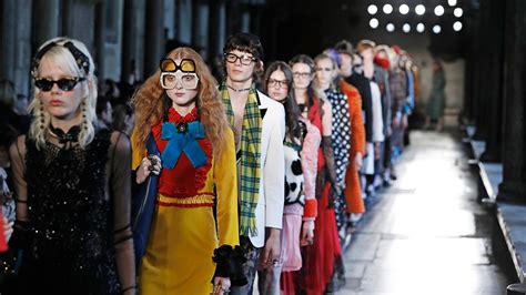 gucci cruise 2017 the best looks from the collection stylecaster
