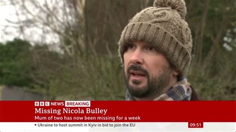 Paul Ansell: Wife Nicola 'vanished into thin air' - YouTube