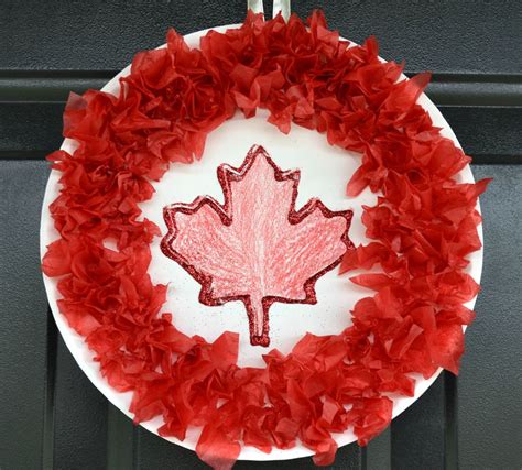Canada Day Wreath Craft For Kids Play Cbc Parents