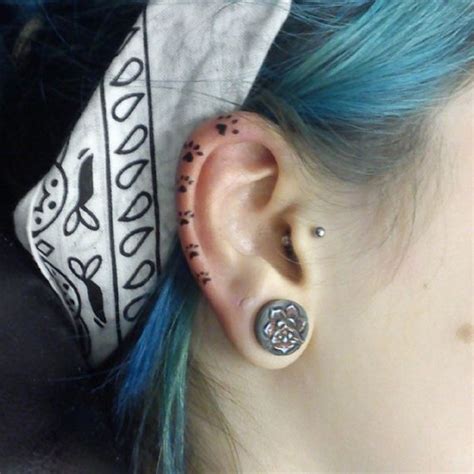 Helix Tattoo Trend Is Taking Over Instagram And These 10 Pics Will