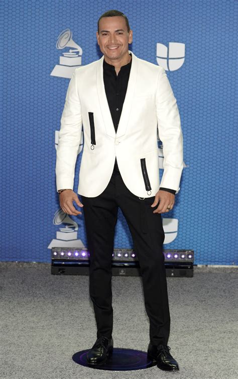Check spelling or type a new query. Así fue la alfombra roja de los Latin Grammys 2020 - Foto 1