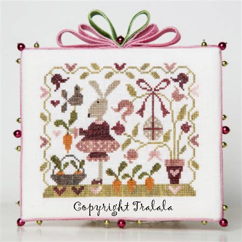 Our spiritual collection of designs includes patterns of angles, blessings, prayers and scenes. Animaux — Blog de broderie | Modèles de point de croix ...