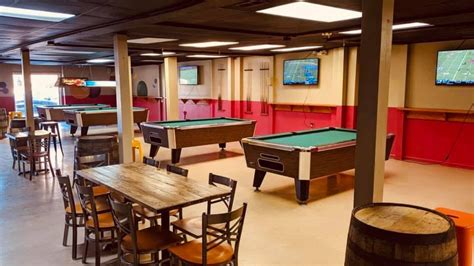 The Fat Squirrel A New Pool Hall Opens In Milledgeville