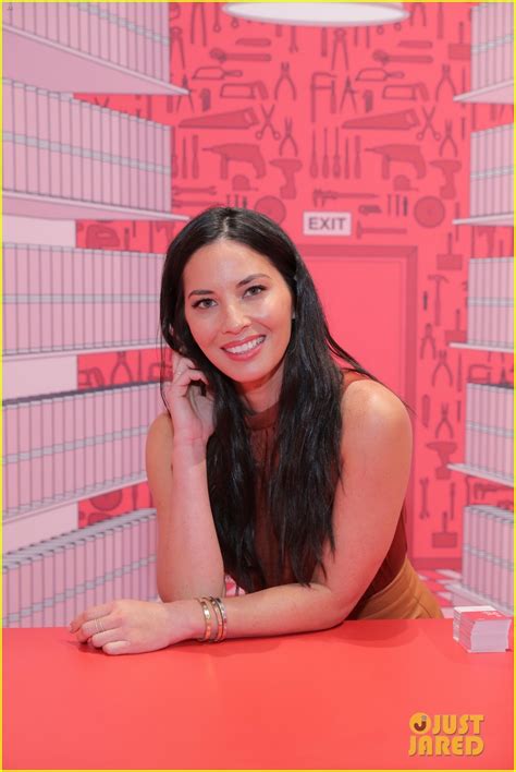 Olivia Munn Celebrates Targets New Nyc Store With Glam Sesh Photo